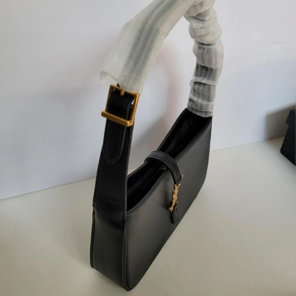 Saint Laurent Black Shoulder Bag - Picture 9 of 16